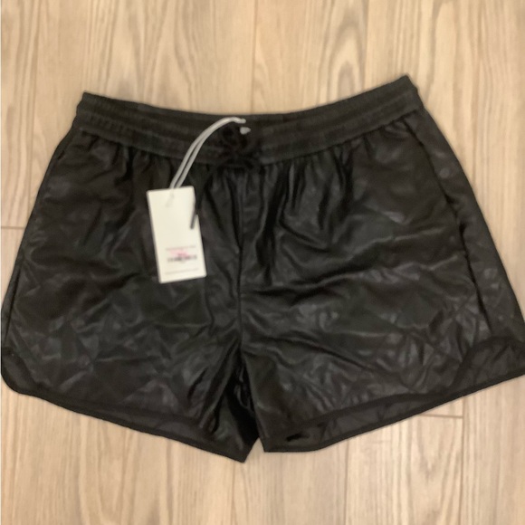 NWT DEAR JOHN QUILTED VEGAN LEATHER SHORTS❤️❤️❤️❤️ - Picture 6 of 14
